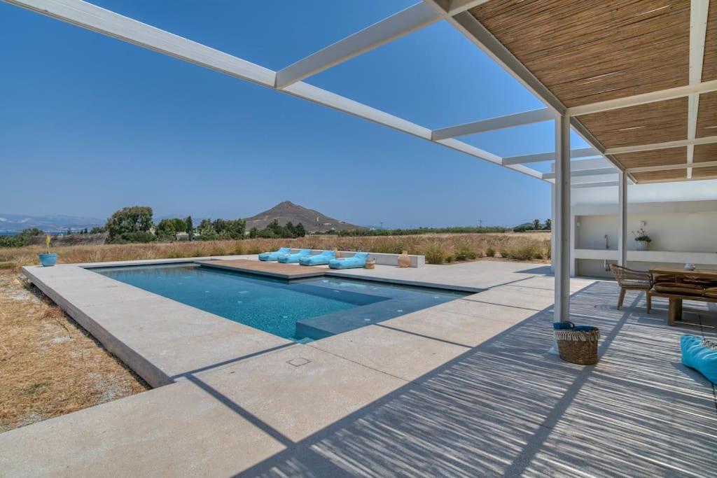 Villa Lampsi - Spacious & Modern Isterni  Buitenkant foto